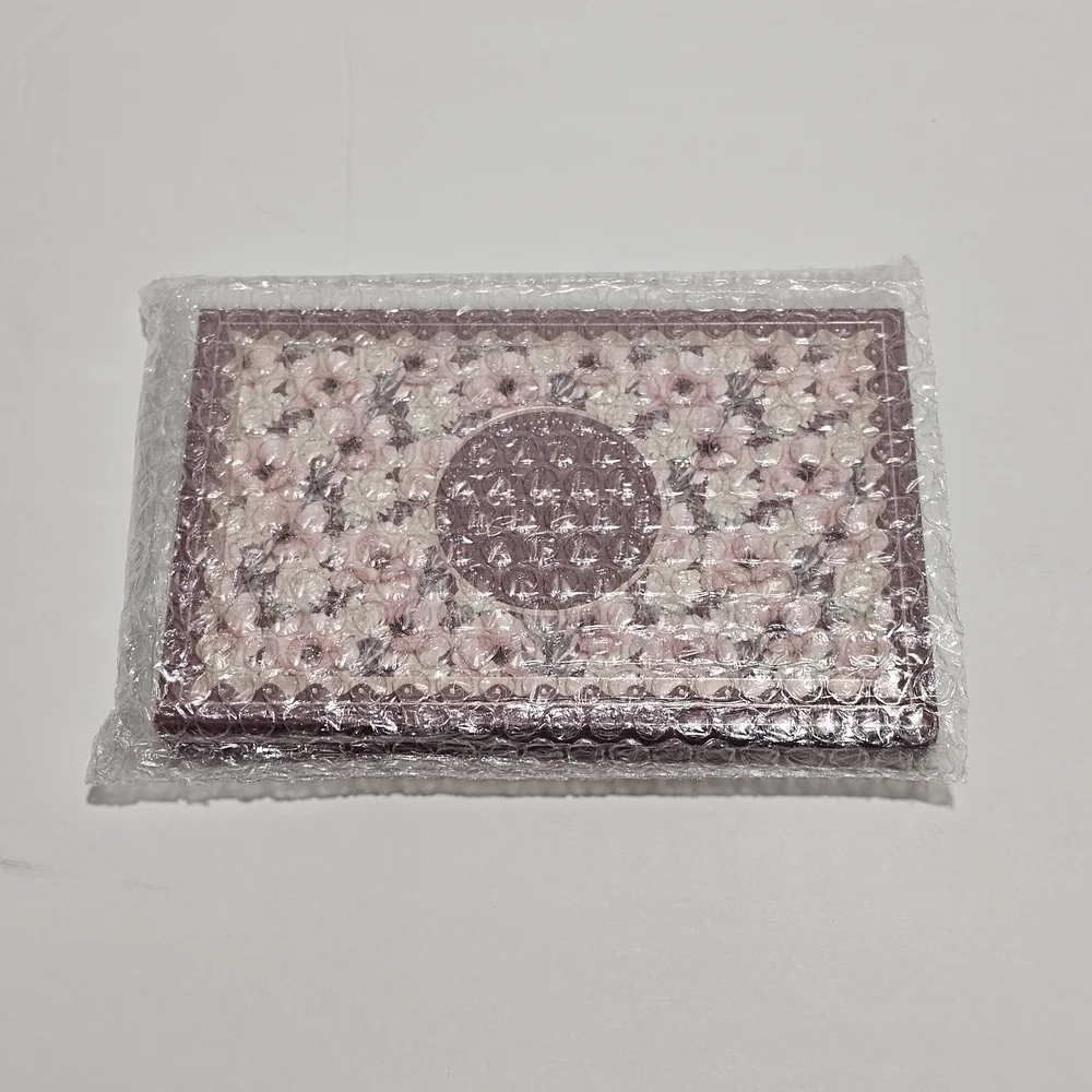NEW Ace Beautē Smoky Roses Eyeshadow Palette